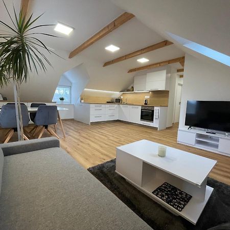 Apartman Svetla Pardubice Luaran gambar